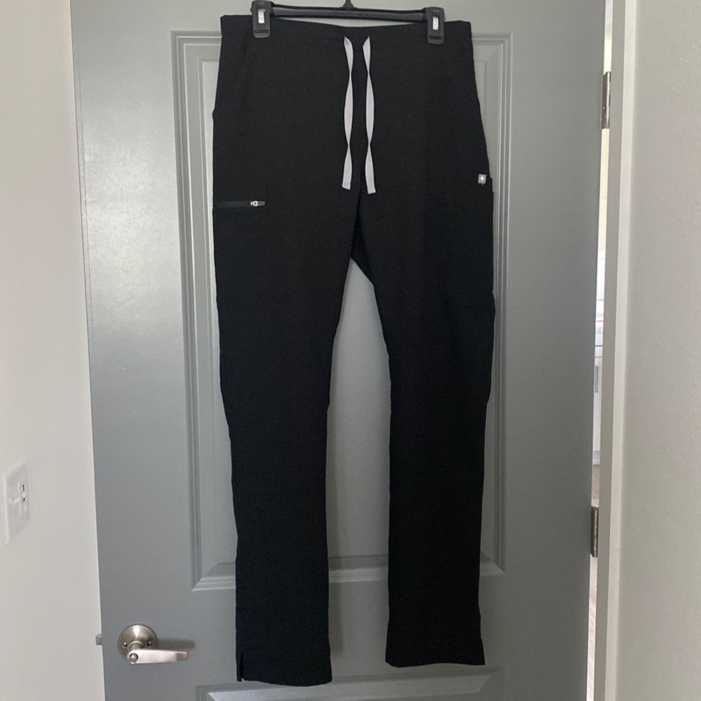 Black Yola skinny scrub pants. Medium Tall
